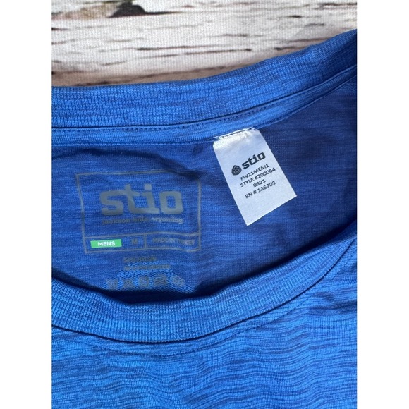 Stio Men M Basis Seamless Tech Crew Long Sleeve Gray Base Layer Thumbholes - Picture 5 of 7